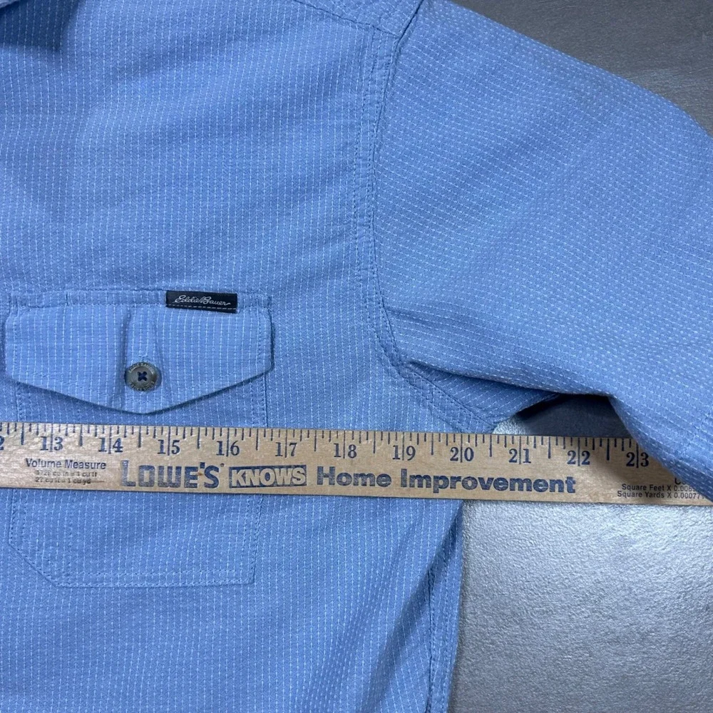 Eddie Bauer Mens Classic Fit Short Sleeve Button Up Shirt Blue Stripe‎ Size M